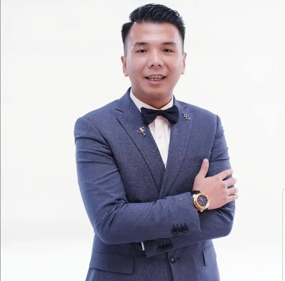 Profile photo of agent Ken Tck